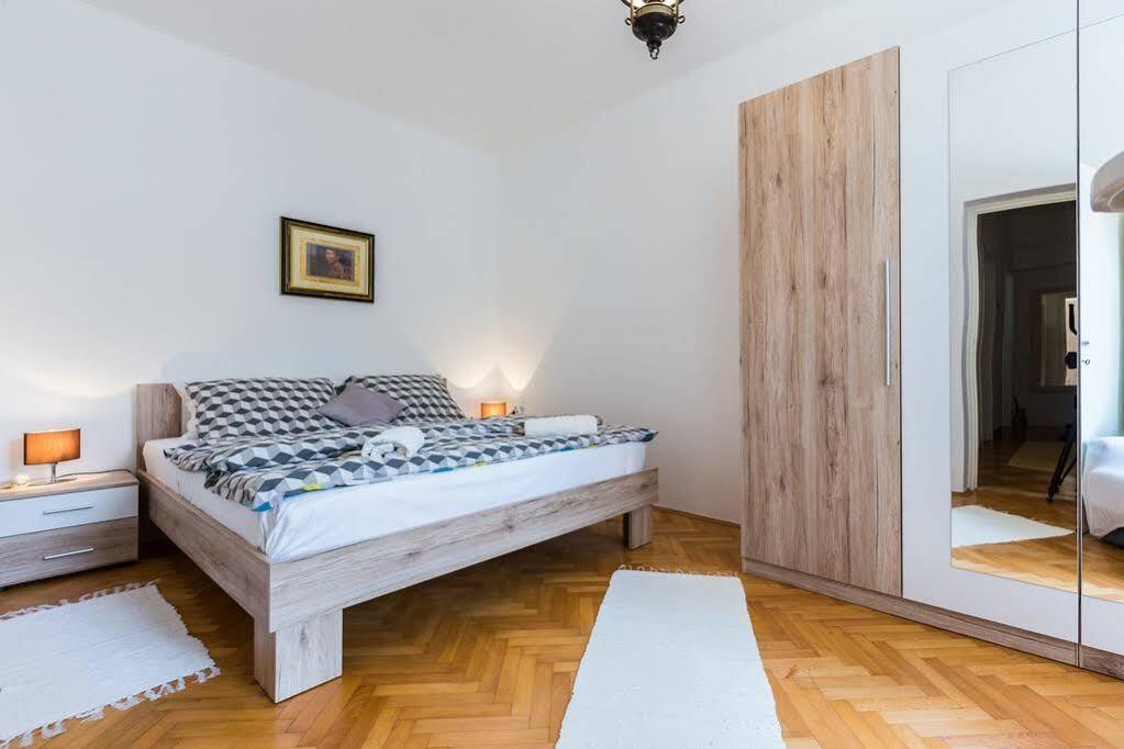 Apartments & Rooms Hosana Задар Екстериор снимка