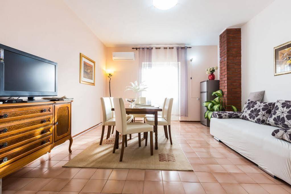 Apartments & Rooms Hosana Задар Екстериор снимка