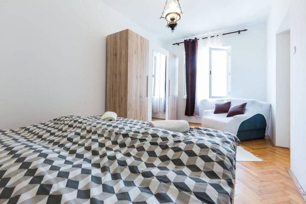 Apartments & Rooms Hosana Задар Екстериор снимка